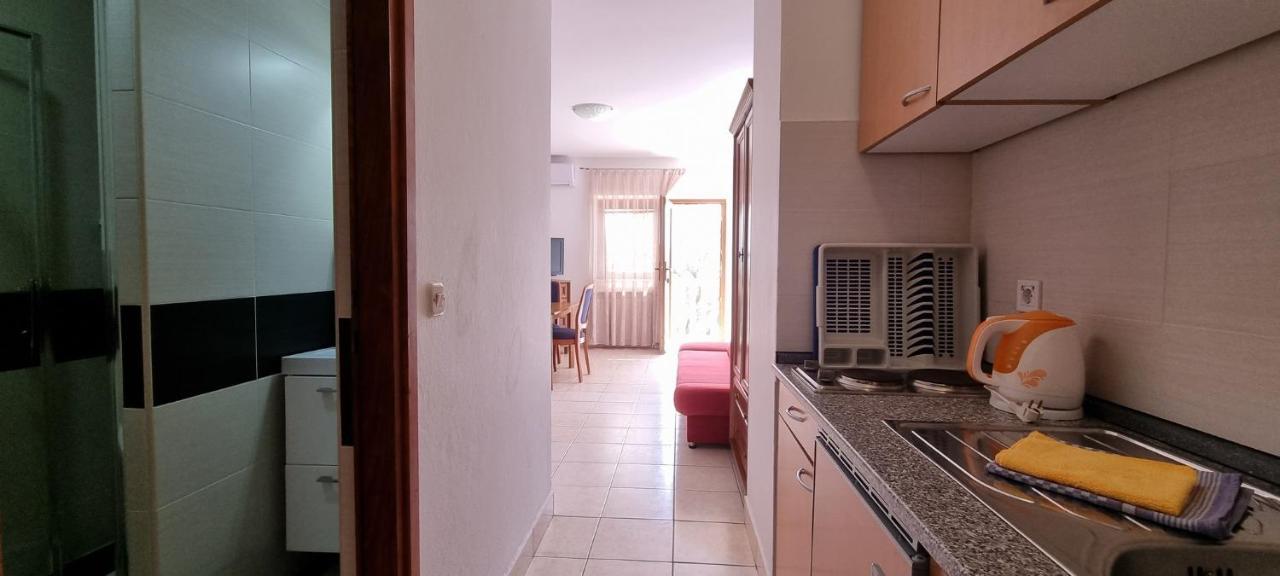 Apartments Mark - 10 M From Sea Medulin Exterior foto